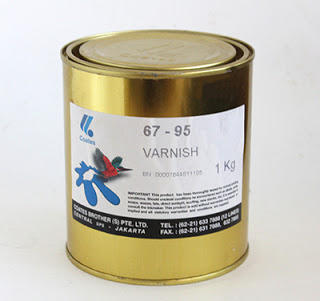 Cat Coates Varnish Kaleng 